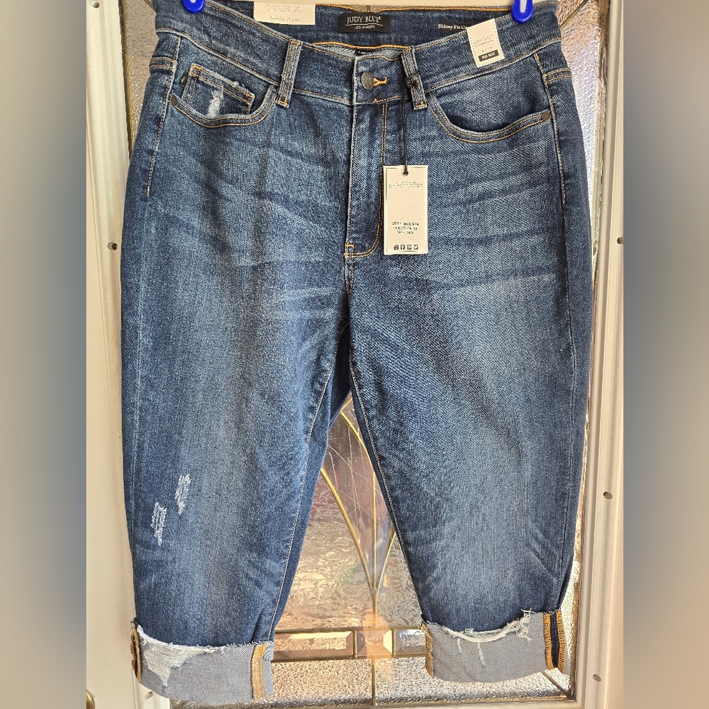 NWT Women's Judy Blue Capri, size 14W